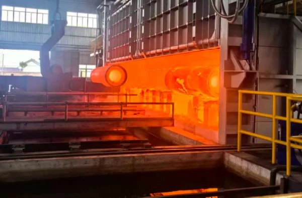 3 3